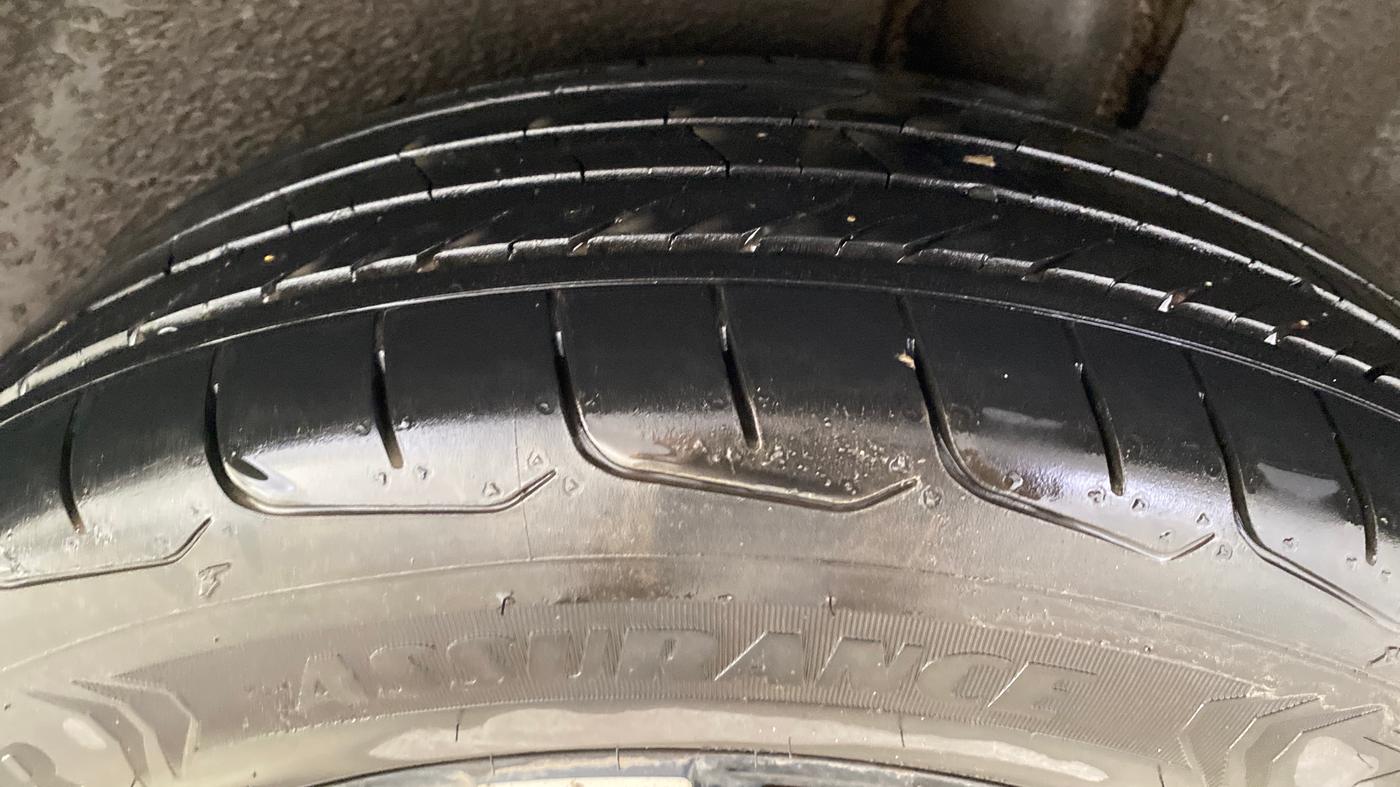 2020 MG HECTOR SHARP 1.5 DCT PETROL, Petrol, Automatic, 55,497 km, Left Rear Tyre Tread