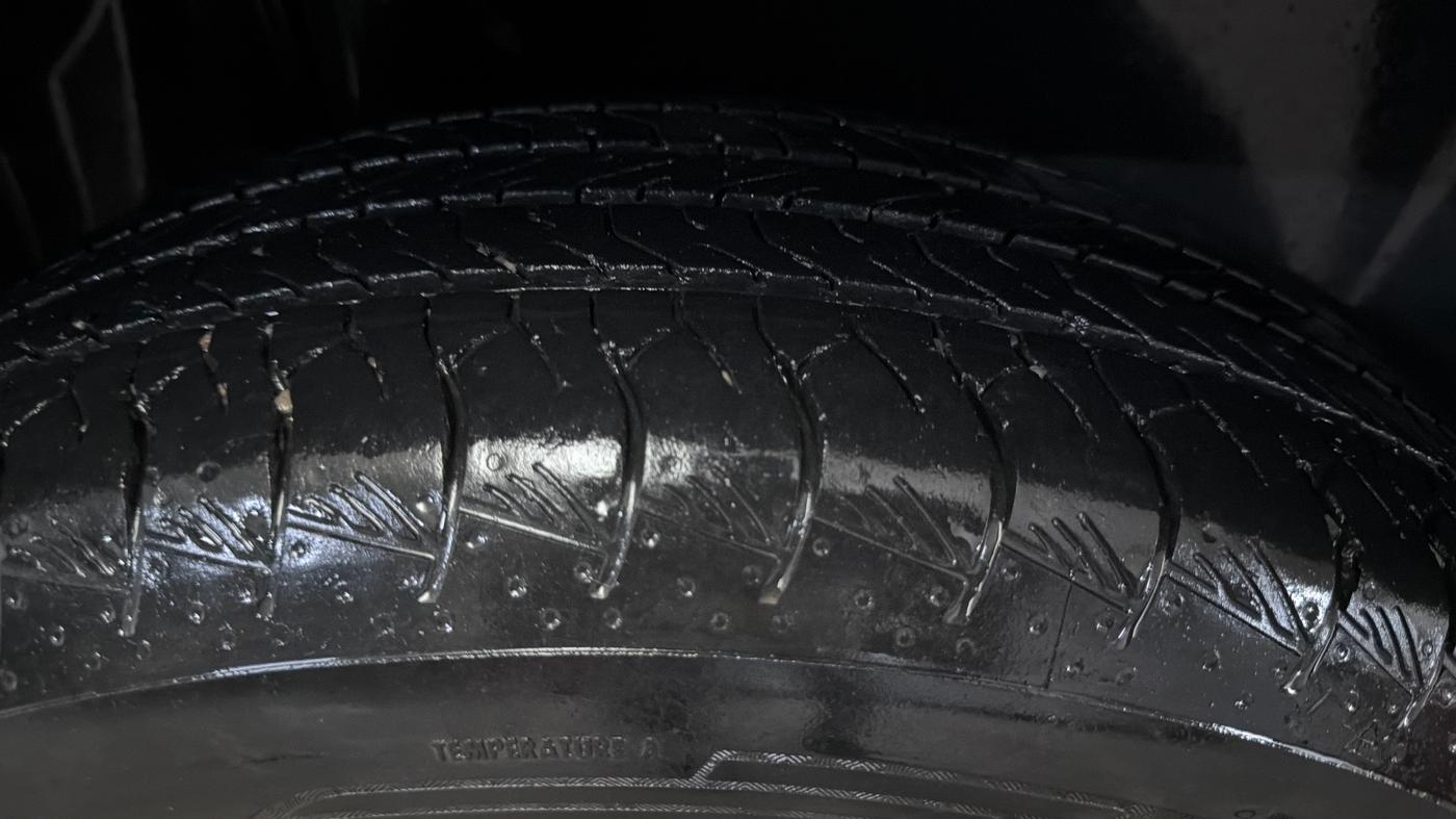 2023 Maruti Grand Vitara ZETA SMART HYBRID AT, Petrol, Automatic, 48,145 km, Right Rear Tyre Tread