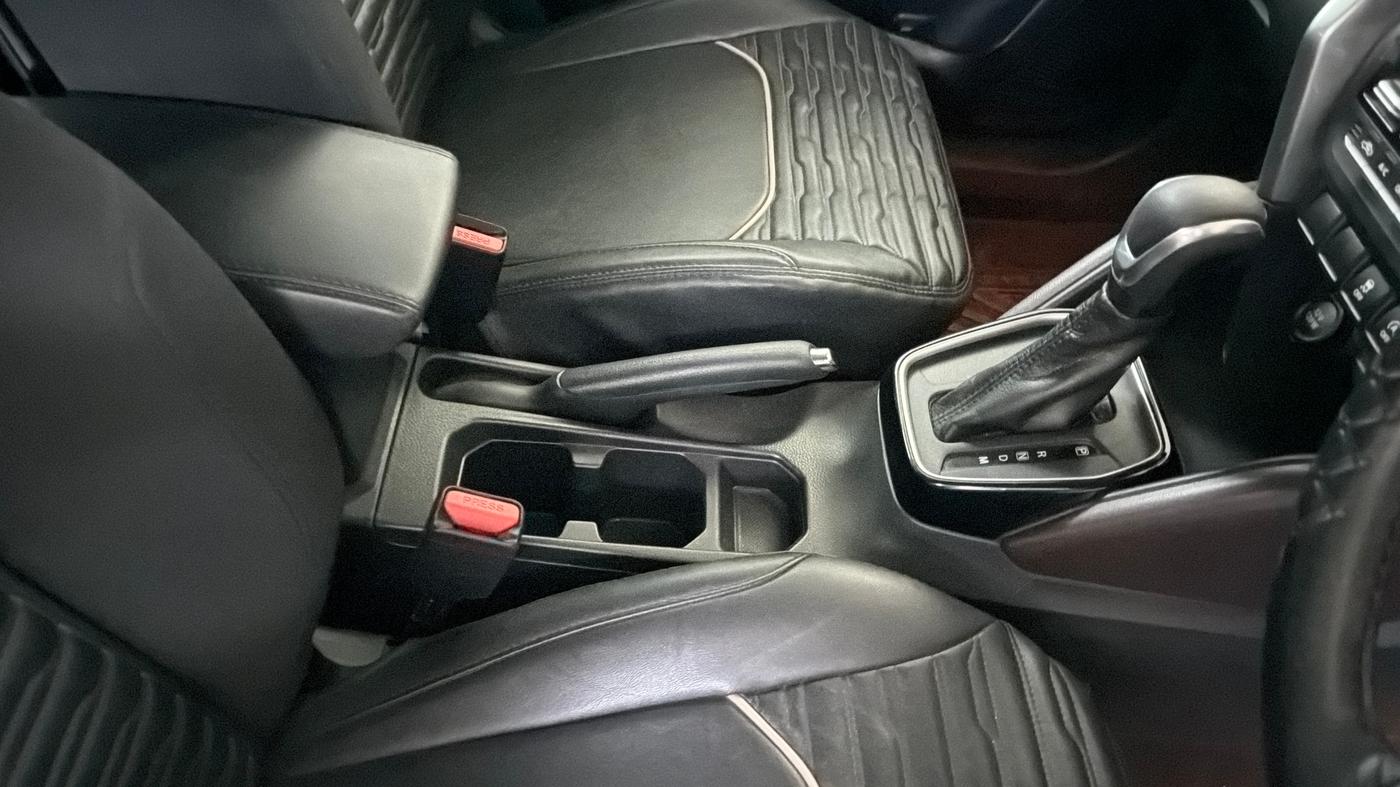 2023 Maruti Grand Vitara ZETA SMART HYBRID AT, Petrol, Automatic, 48,145 km, Gear Lever