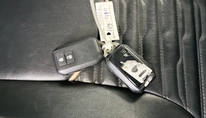 2023 Maruti Grand Vitara ZETA SMART HYBRID AT, Petrol, Automatic, 48,118 km, Key Close Up