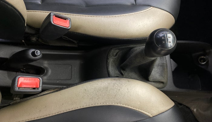 2016 Hyundai Eon SPORTZ, Petrol, Manual, 67,043 km, Gear Lever