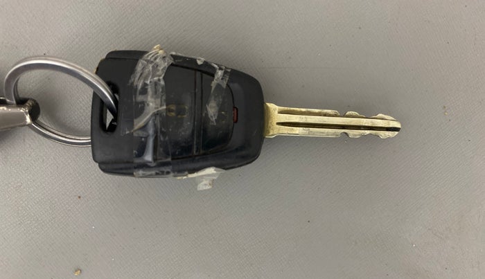 2016 Hyundai Eon SPORTZ, Petrol, Manual, 67,043 km, Key Close Up