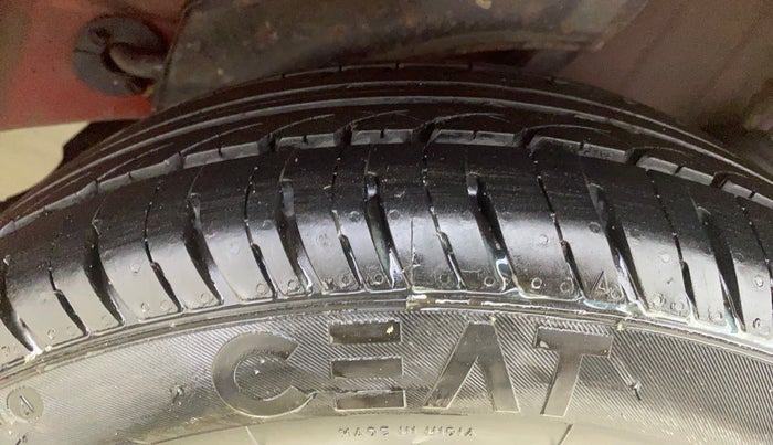 2014 Honda Brio S MT, Petrol, Manual, 64,811 km, Left Rear Tyre Tread
