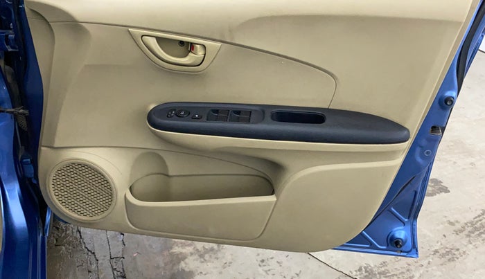 2014 Honda Amaze 1.2L I-VTEC S, Petrol, Manual, 73,264 km, Driver Side Door Panels Control