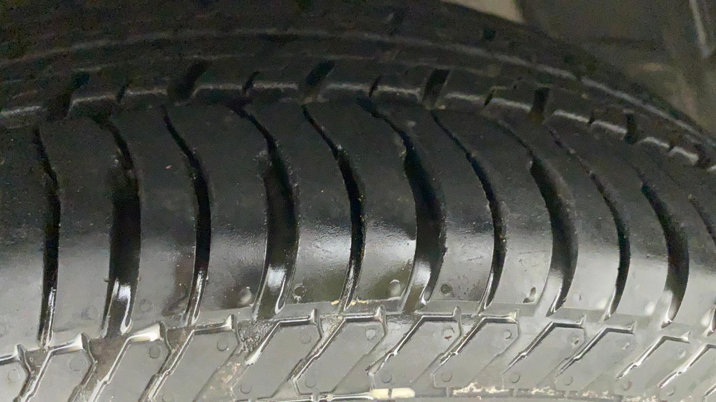2019 Ford Ecosport 1.5 TITANIUM TI VCT, CNG, Manual, 79,775 km, Left Rear Tyre Tread