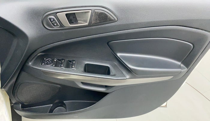 2019 Ford Ecosport 1.5 TITANIUM TI VCT, CNG, Manual, 79,775 km, Driver Side Door Panels Control