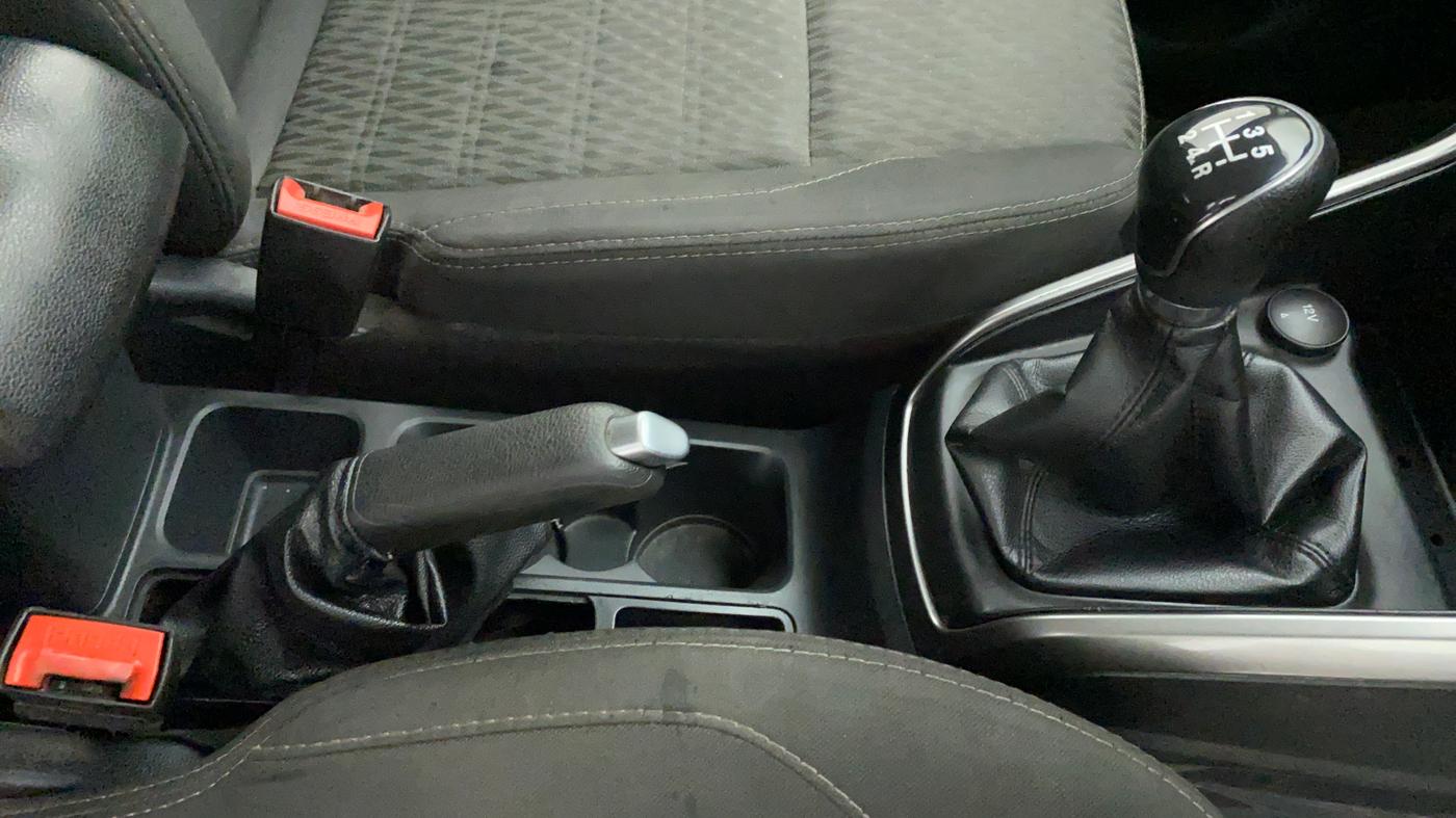 2019 Ford Ecosport 1.5 TITANIUM TI VCT, CNG, Manual, 79,775 km, Gear Lever