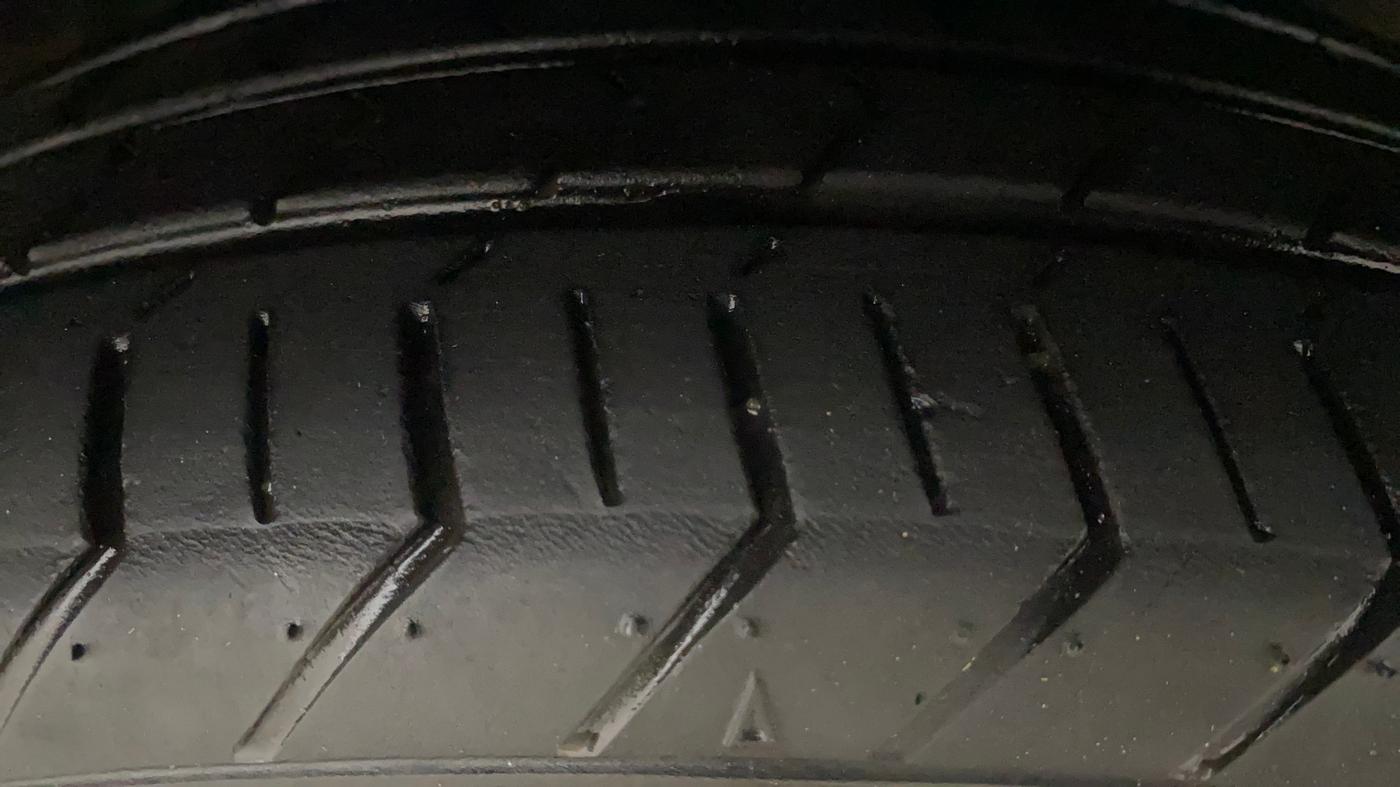 2024 Maruti Celerio ZXI PLUS, Petrol, Manual, 16,307 km, Right Front Tyre Tread