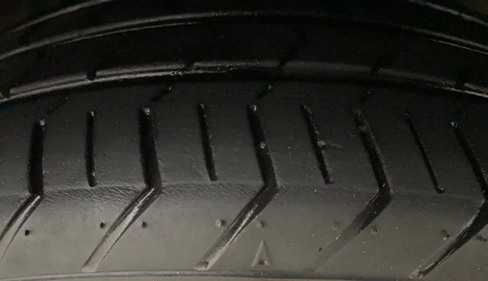 2024 Maruti Celerio ZXI PLUS, Petrol, Manual, 16,307 km, Right Front Tyre Tread