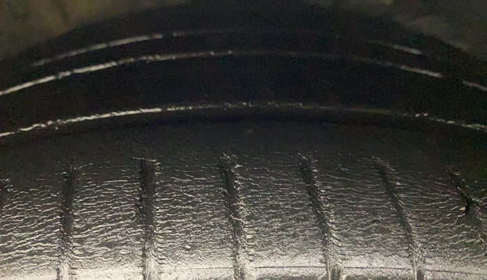2020 Maruti Baleno ALPHA CVT PETROL 1.2, Petrol, Automatic, 70,601 km, Right Front Tyre Tread