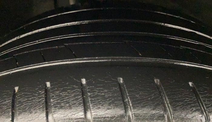 2020 Maruti Baleno ALPHA CVT PETROL 1.2, Petrol, Automatic, 70,601 km, Right Rear Tyre Tread