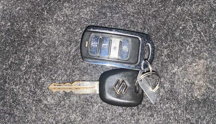 2014 Maruti Alto 800 LXI, Petrol, Manual, 67,608 km, Key Close Up