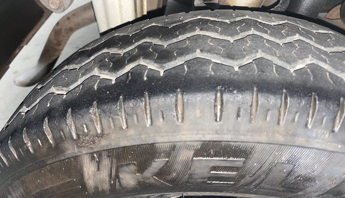 2014 Maruti Alto 800 LXI, Petrol, Manual, 67,608 km, Right Rear Tyre Tread