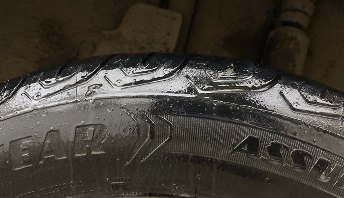2013 Honda Brio VX AT, Petrol, Automatic, 59,974 km, Left Rear Tyre Tread