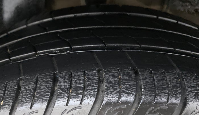 2020 Tata ALTROZ XZ 1.2, Petrol, Manual, 19,337 km, Right Rear Tyre Tread