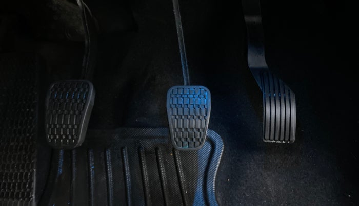 2020 Tata ALTROZ XZ 1.2, Petrol, Manual, 19,337 km, Pedals