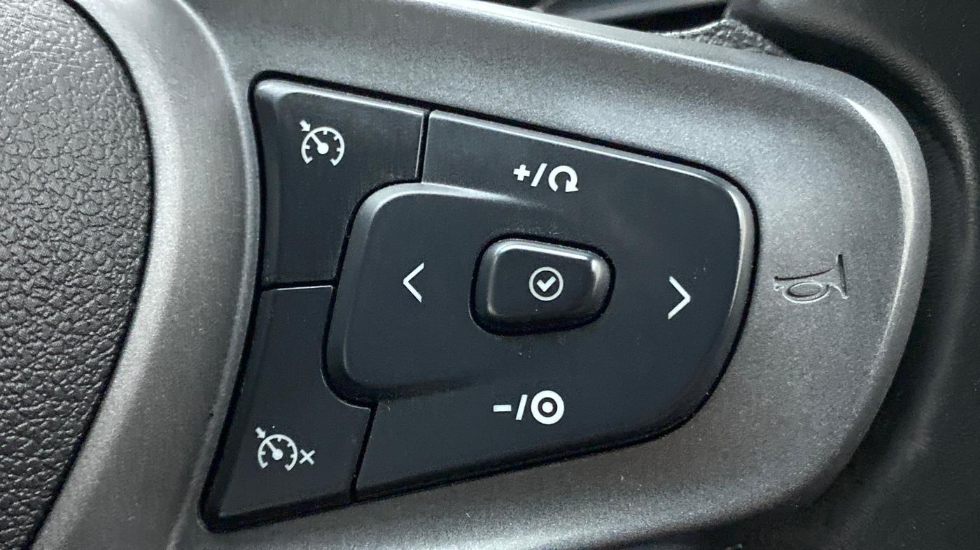 2020 Tata ALTROZ XZ 1.2, Petrol, Manual, 19,337 km, Adaptive Cruise Control