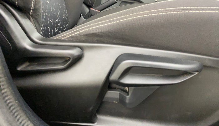 2020 Tata Tiago XZA PETROL, Petrol, Automatic, 72,871 km, Driver Side Adjustment Panel