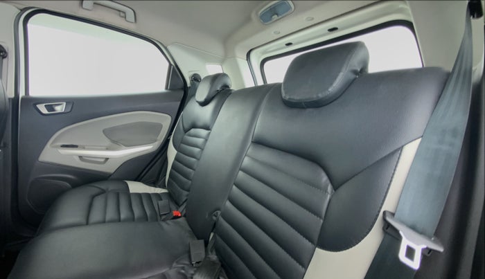 2016 Ford Ecosport 1.5 TITANIUM TI VCT, Petrol, Manual, 47,047 km, Right Side Rear Door Cabin