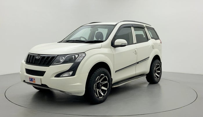 2016 Mahindra XUV500 W4, Diesel, Manual, 80,053 km, Left Front Diagonal