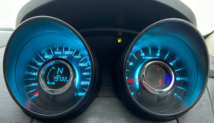 2016 Mahindra XUV500 W4, Diesel, Manual, 80,053 km, Odometer Image