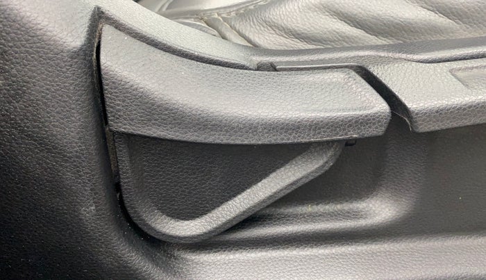 2019 KIA SELTOS HTK PLUS 1.5, Petrol, Manual, 70,199 km, Driver Side Adjustment Panel