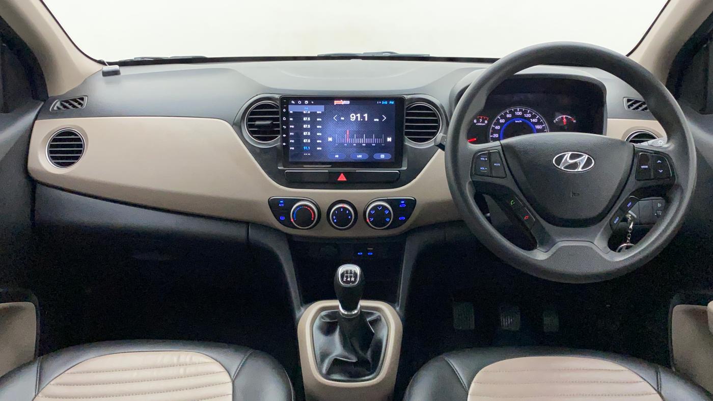 2015 Hyundai Grand i10 SPORTZ 1.2 KAPPA VTVT, Petrol, Manual, 40,538 km, Dashboard