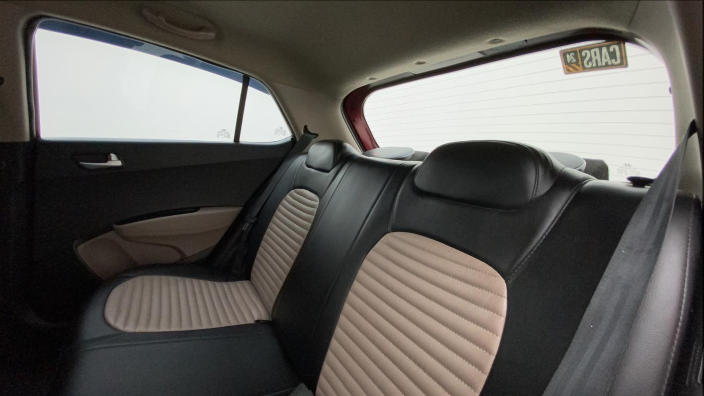 2015 Hyundai Grand i10 SPORTZ 1.2 KAPPA VTVT, Petrol, Manual, 40,538 km, Right Side Rear Door Cabin