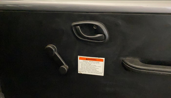 2023 Maruti Eeco 5 STR AC CNG, CNG, Manual, 25,664 km, Driver Side Door Panels Control