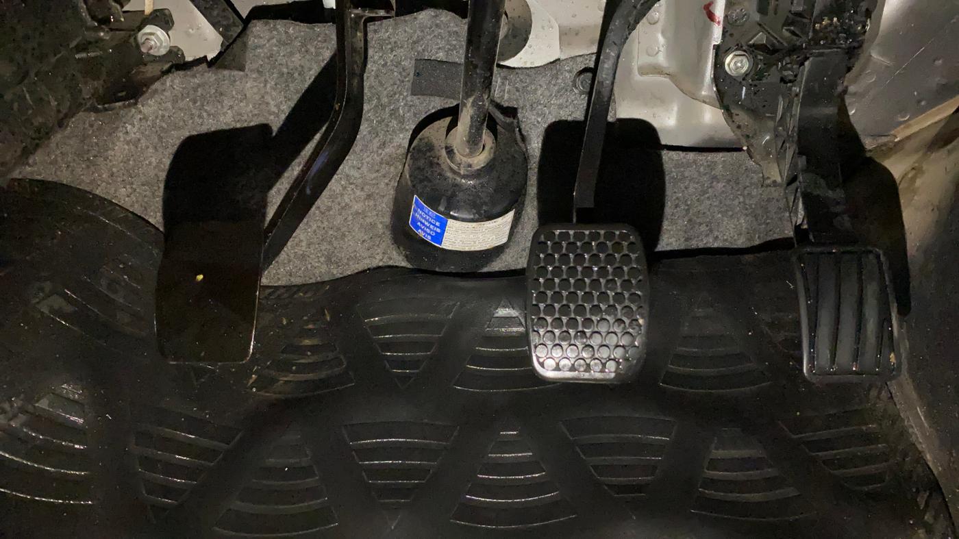 2023 Maruti Eeco 5 STR AC CNG, CNG, Manual, 25,664 km, Pedals