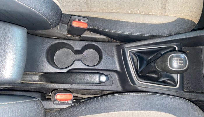 2017 Hyundai Elite i20 SPORTZ 1.2, Petrol, Manual, 30,477 km, Gear Lever