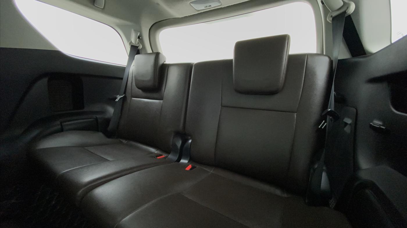 2017 Toyota Fortuner 2.8 4x2 MT, Diesel, Manual, 93,581 km, Third Seat Row ( optional )