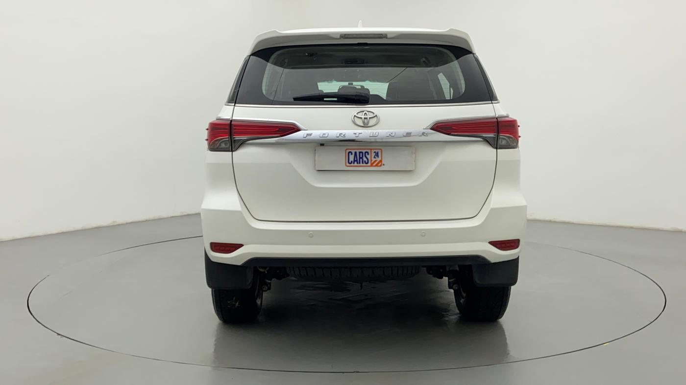 2017 Toyota Fortuner 2.8 4x2 MT, Diesel, Manual, 93,581 km, Back/Rear