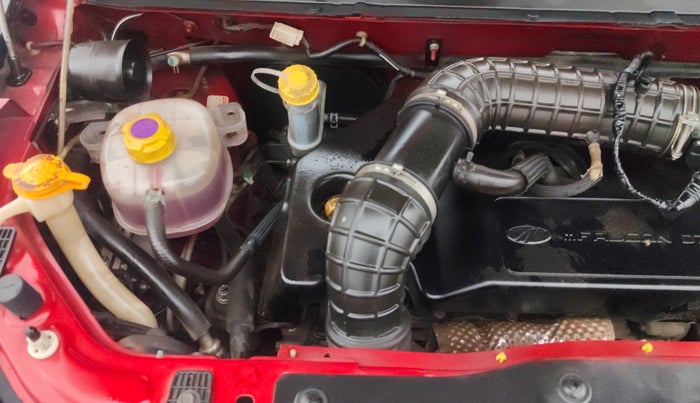 2016 Mahindra Kuv100 K8 D 6 STR, Diesel, Manual, 26,028 km, Engine View - Right