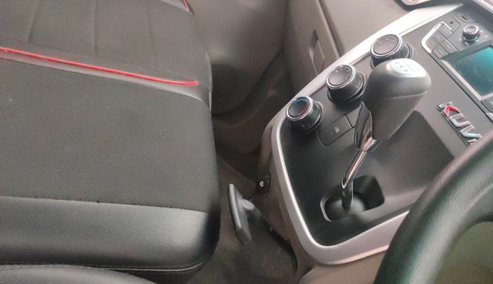 2016 Mahindra Kuv100 K8 D 6 STR, Diesel, Manual, 26,028 km, Gear Lever