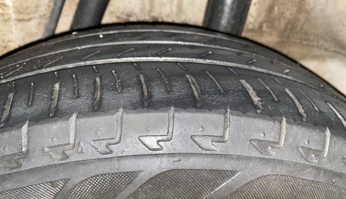 2022 Honda WR-V 1.2L I-VTEC SV MT, Petrol, Manual, 37,658 km, Left Rear Tyre Tread