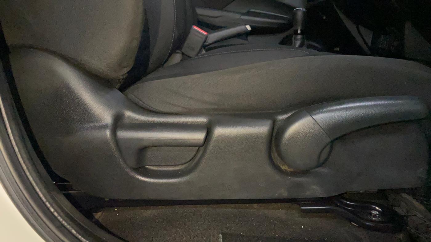 2022 Honda WR-V 1.2L I-VTEC SV MT, Petrol, Manual, 37,677 km, Driver Side Adjustment Panel