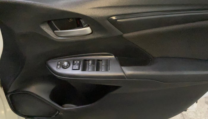 2022 Honda WR-V 1.2L I-VTEC SV MT, Petrol, Manual, 37,658 km, Driver Side Door Panels Control