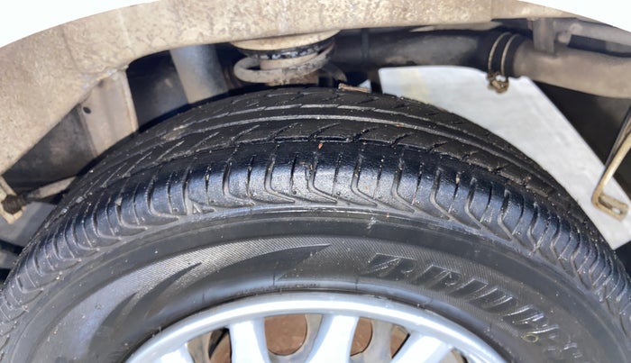 2016 Maruti Alto 800 LXI, Petrol, Manual, 79,668 km, Left Rear Tyre Tread