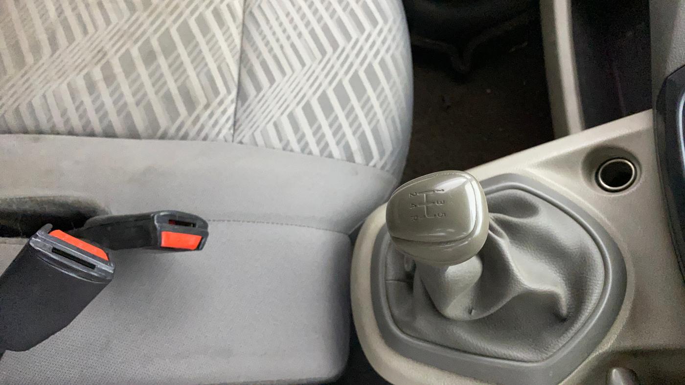 2015 Datsun Go Plus T, Petrol, Manual, 83,115 km, Gear Lever