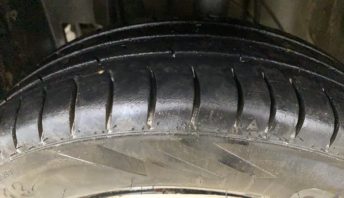 2015 Datsun Go Plus T, Petrol, Manual, 83,115 km, Left Front Tyre Tread