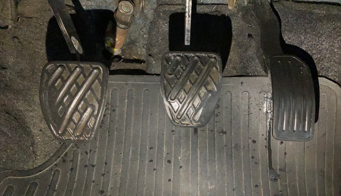 2015 Datsun Go Plus T, Petrol, Manual, 83,115 km, Pedals