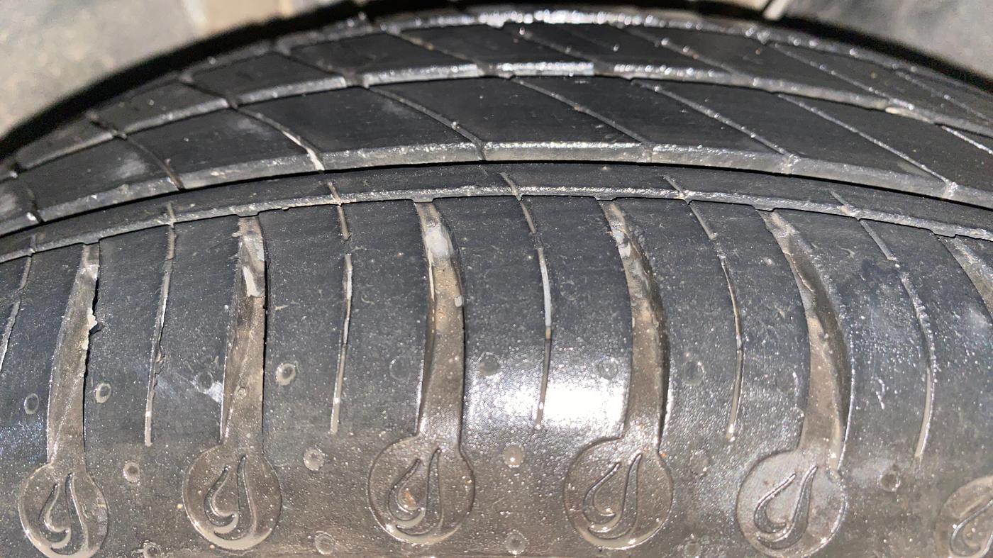2021 Tata Tiago XZA PETROL, Petrol, Automatic, 13,081 km, Right Front Tyre Tread