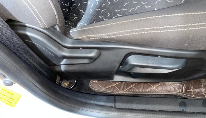 2021 Tata Tiago XZA PETROL, Petrol, Automatic, 13,081 km, Driver Side Adjustment Panel