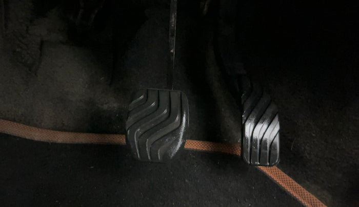 2018 Renault Kwid CLIMBER 1.0 AMT, Petrol, Automatic, 58,997 km, Pedals