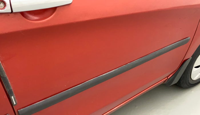 2018 Maruti Celerio VXI CNG, CNG, Manual, 55,329 km, Driver-side door - Minor scratches