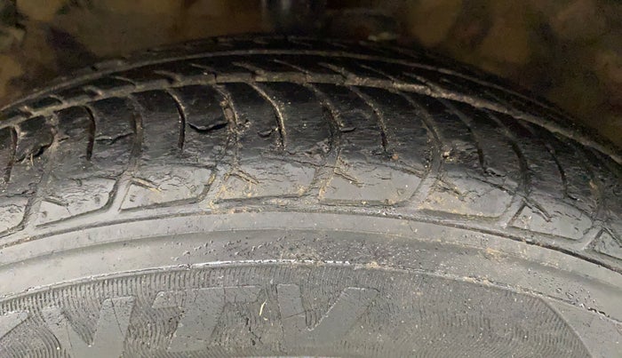 2018 Maruti Celerio VXI CNG, CNG, Manual, 55,329 km, Left Front Tyre Tread
