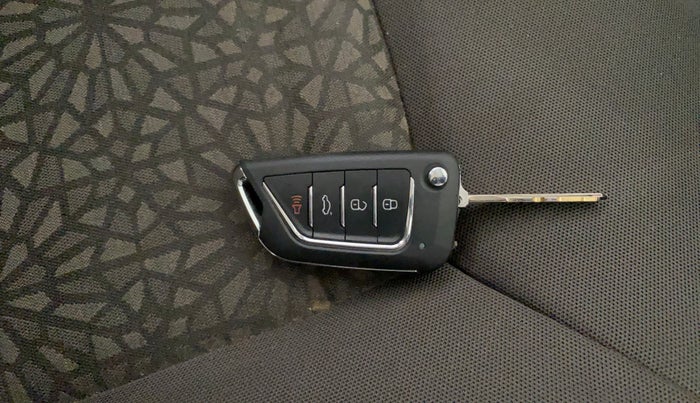 2014 Tata Zest XMA F-TRONIC DIESEL, Diesel, Automatic, 1,36,213 km, Key Close Up