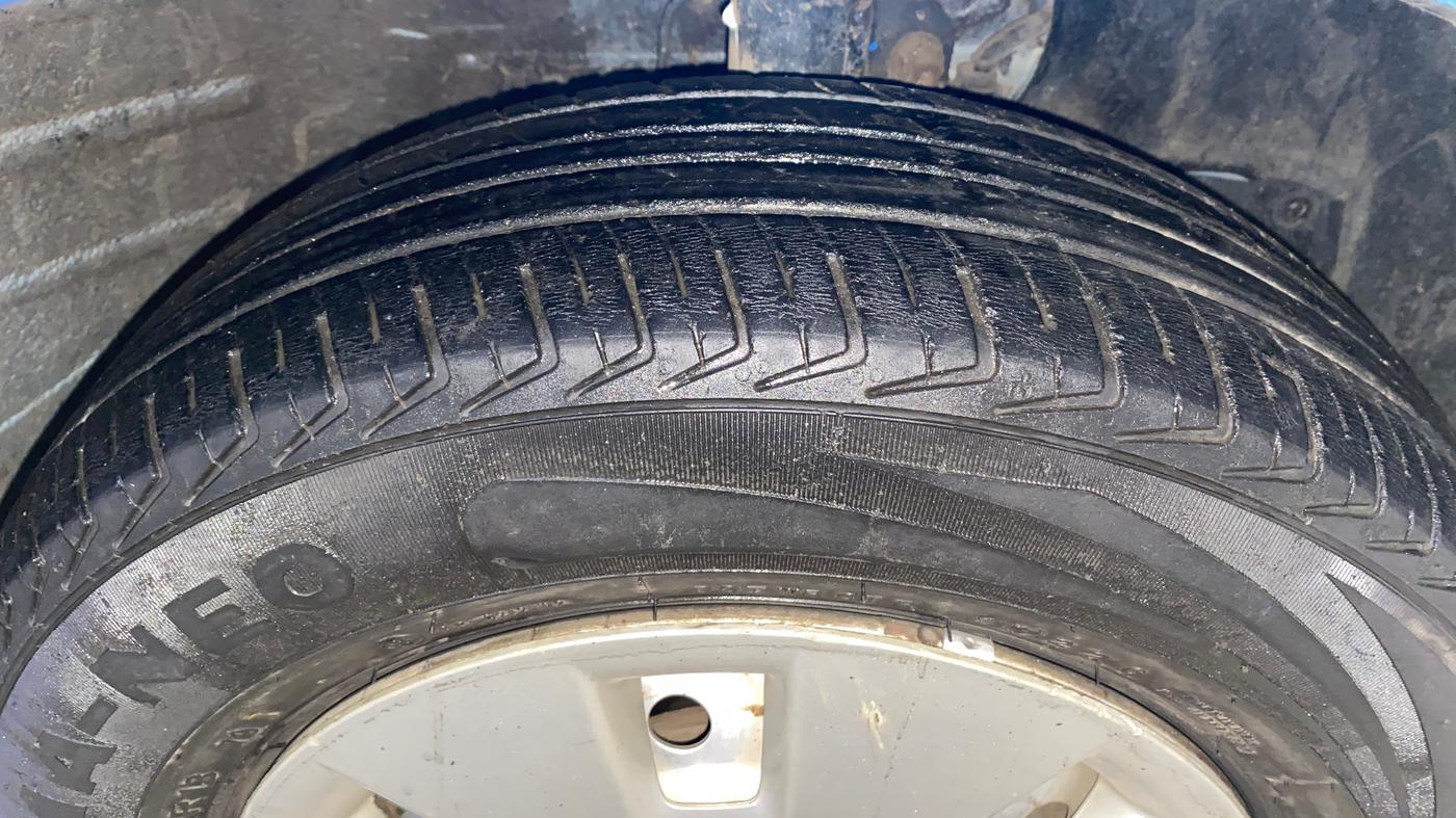 2022 Maruti New Wagon-R LXI CNG 1.0, CNG, Manual, 44,020 km, Right Front Tyre Tread