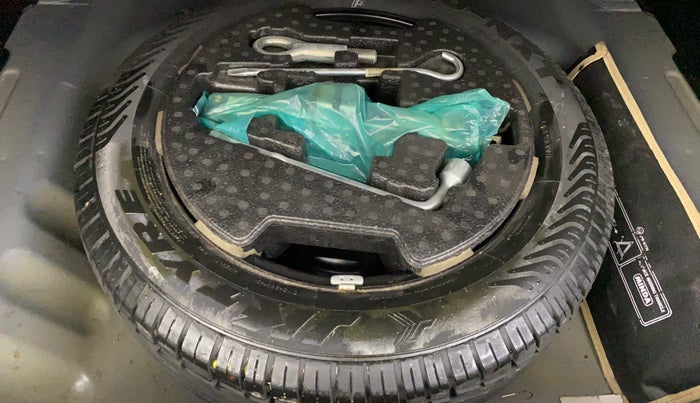 2015 Maruti S Cross ZETA 1.3, Diesel, Manual, 92,164 km, Spare Tyre